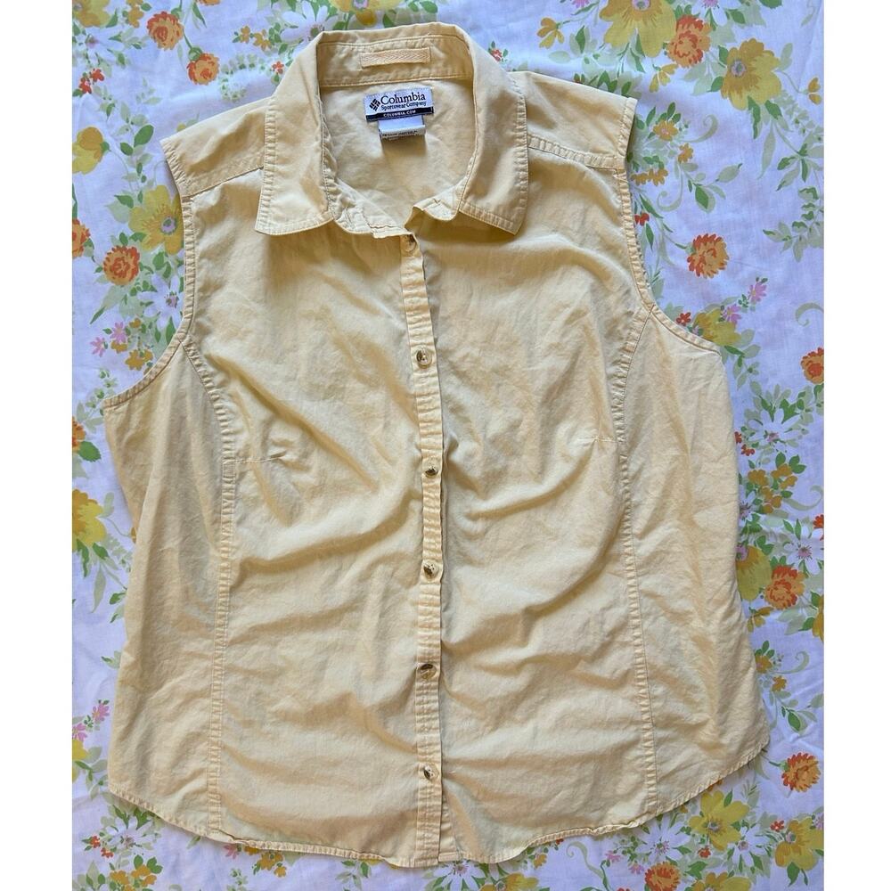 Vintage butter yellow Columbia button down sleeveless top